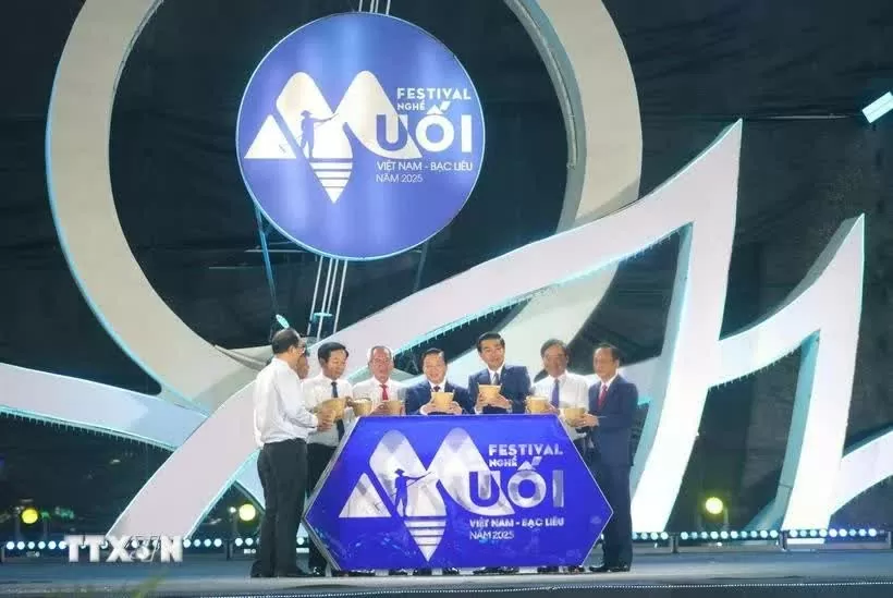 Vietnamese salt craft festival 2025 opens in Bac Lieu Vietnamese salt craft festival 2025 opens in Bac Lieu