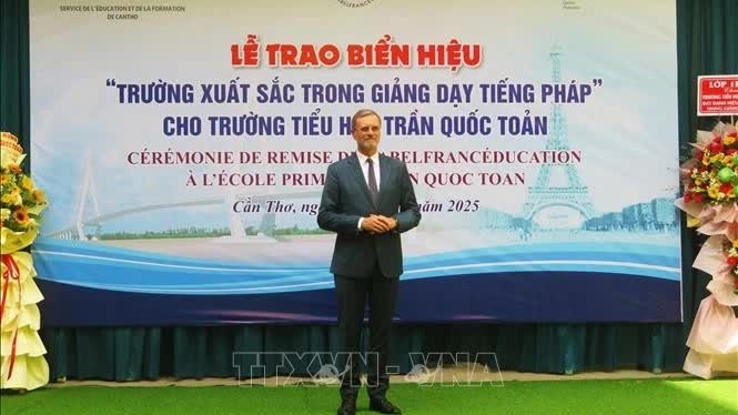 Tran Quoc Toan Primary School in Can Tho city gets French education quality accreditation