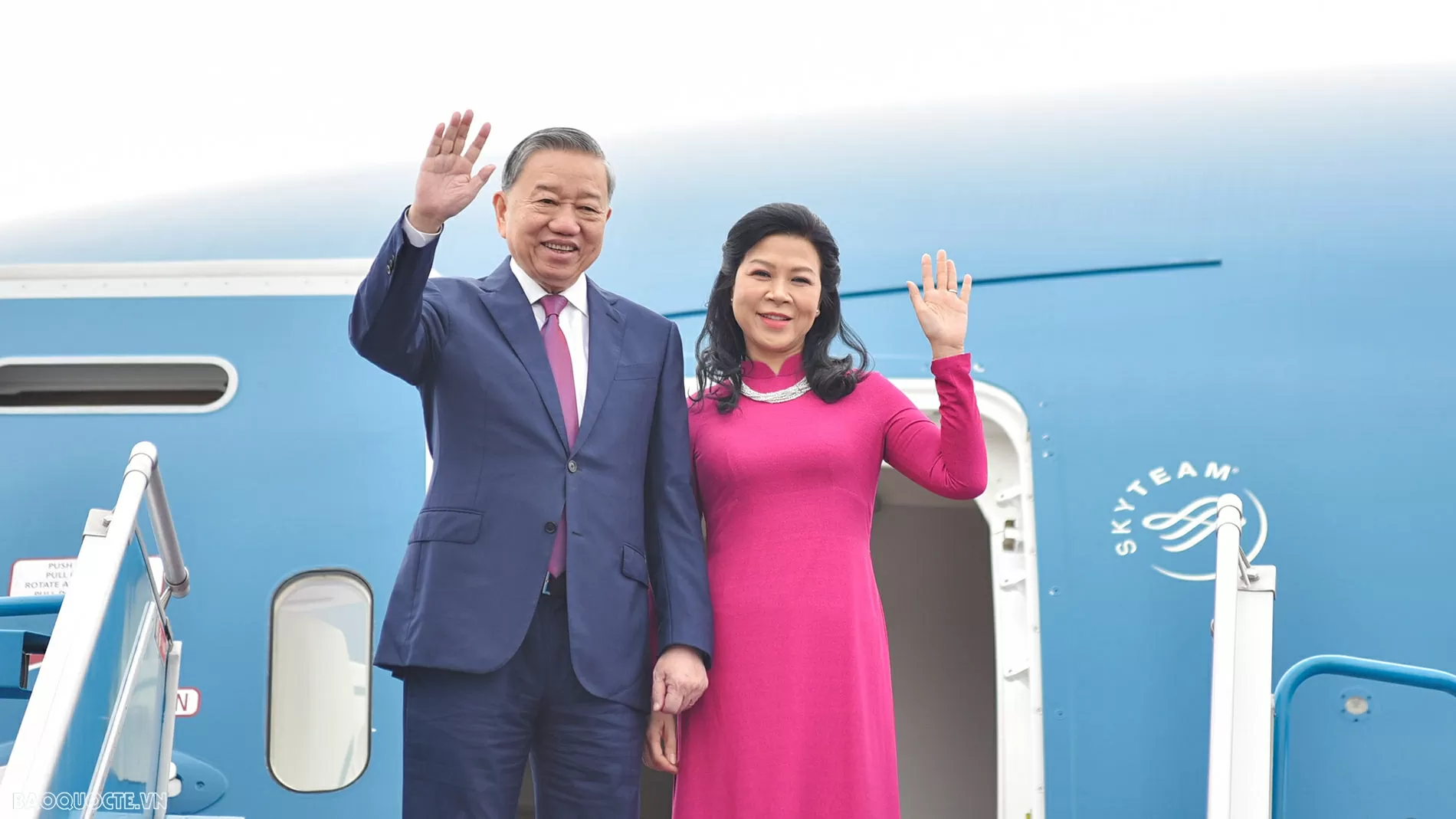 Party chief departs for official visits to Indonesia, ASEAN Secretariat and Singapore Party chief departs for official visits to Indonesia, ASEAN Secretariat and Singapore