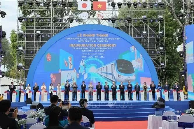 The Ben Thanh – Suoi Tien metro line (Metro Line No.1) in Ho Chi Minh City is officially inaugurated at a ceremony on March 9. (Photo: VNA) The Ben Thanh – Suoi Tien metro line (Metro Line No.1) in Ho Chi Minh City is officially inaugurated at a ceremony on March 9. (Photo: VNA)