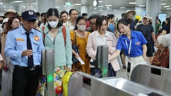 Ben Thanh-Suoi Tien metro line officially opens