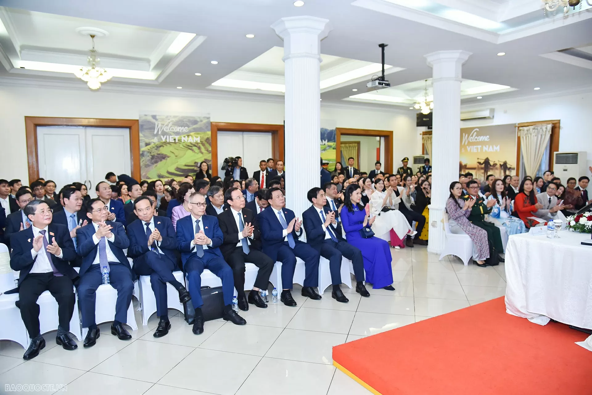General Secretary To Lam meets Vietnamese community in Indonesia