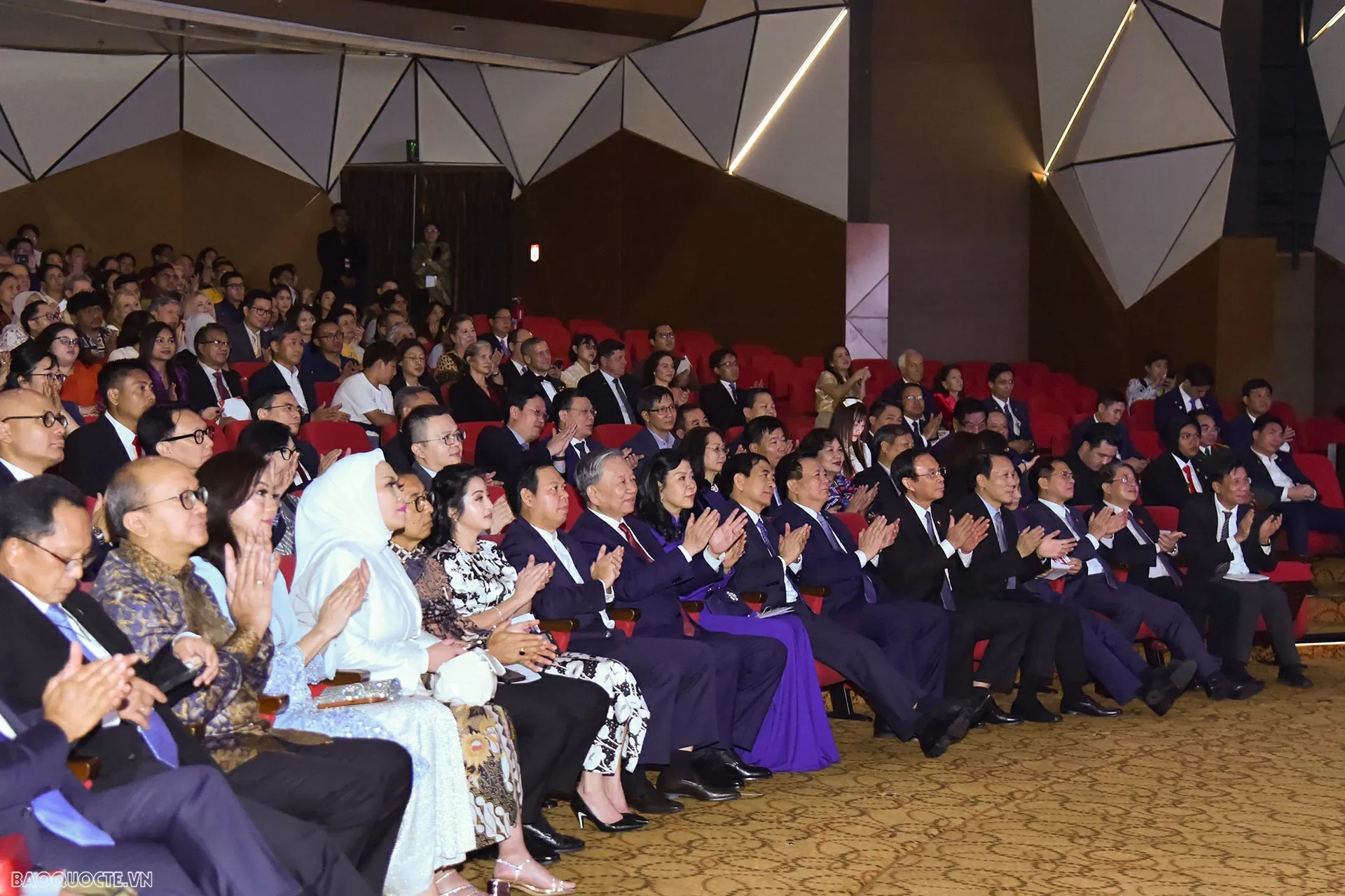 General Secretary To Lam attends concert marking 70 years of Vietnam – Indonesia diplomatic ties