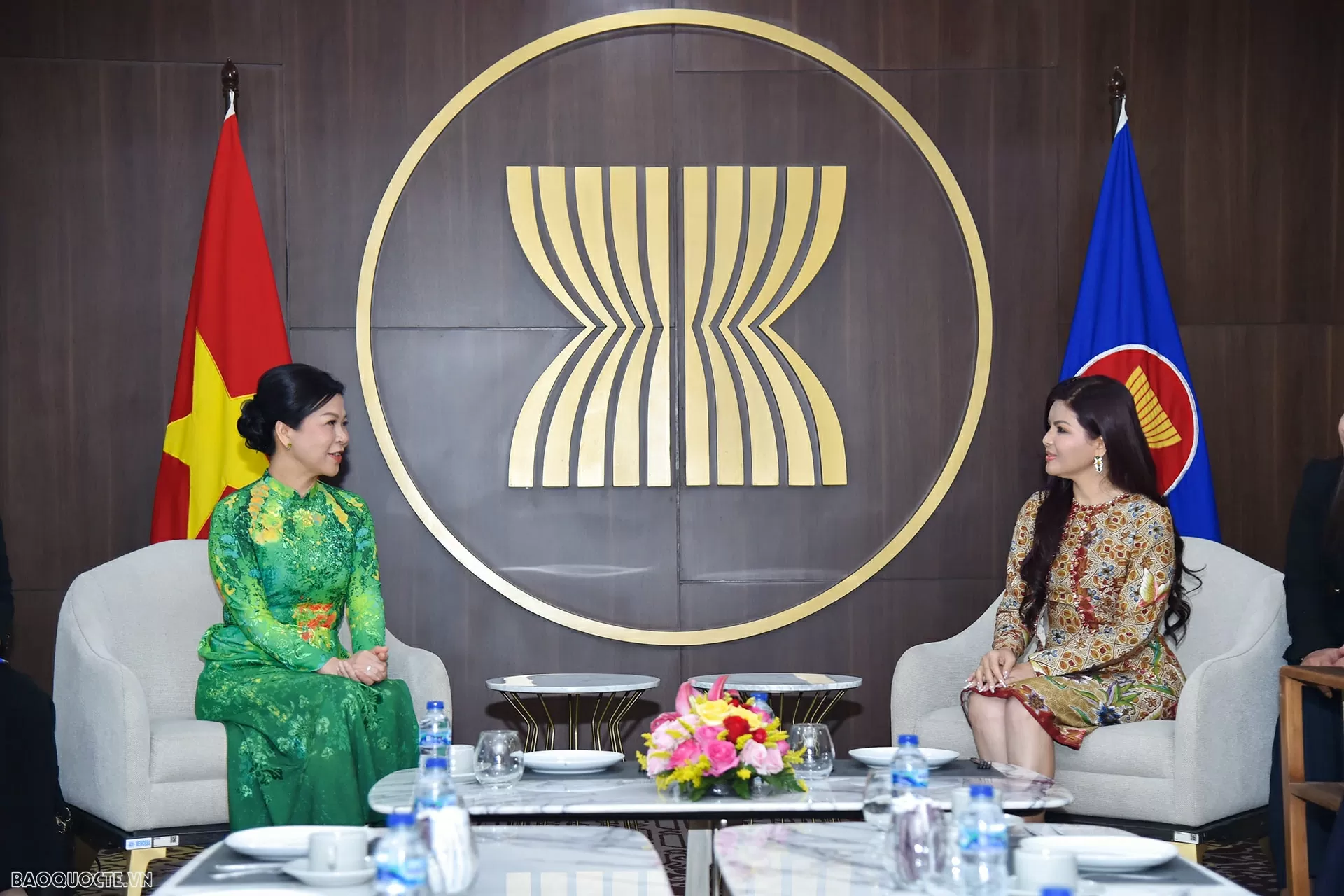 General Secretary To Lam’s Spouse engages in diplomacy, charity in Indonesia