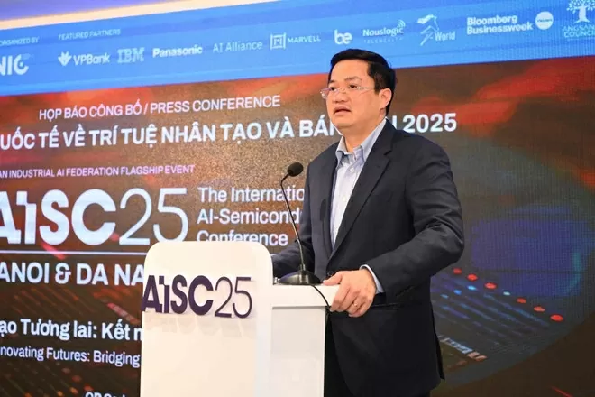 Collaboration with tech giants crucial for Vietnam’s success: Experts