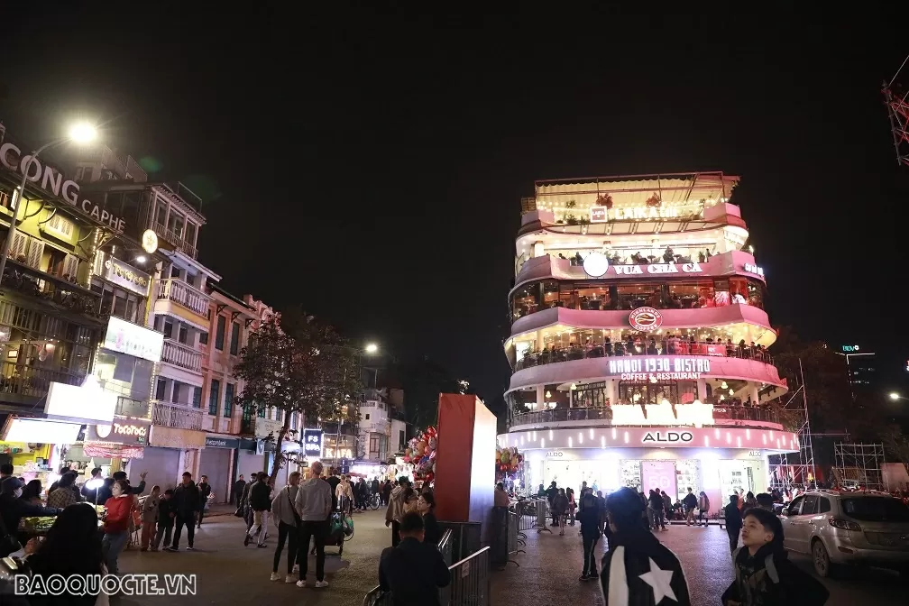Hanoi to renovate Hoan Kiem Lake area for park development Hanoi to renovate Hoan Kiem Lake area for park development