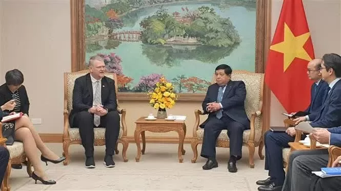 Deputy PM receives Vice President of Wanek Furniture Deputy PM receives Vice President of Wanek Furniture