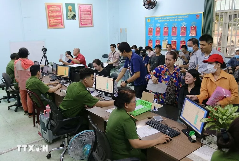 Ministries and agencies are asked to complete the review and update of the National Data Strategy in the second quarter of 2025. (Photo: VNA) Ministries and agencies are asked to complete the review and update of the National Data Strategy in the second quarter of 2025. (Photo: VNA)