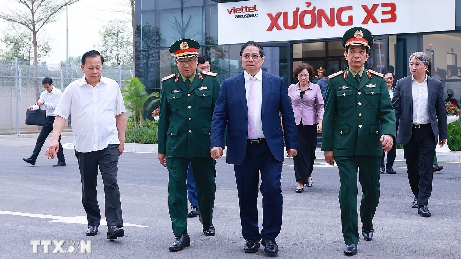 Prime Minister: Defence industry should become a spearhead of national industry