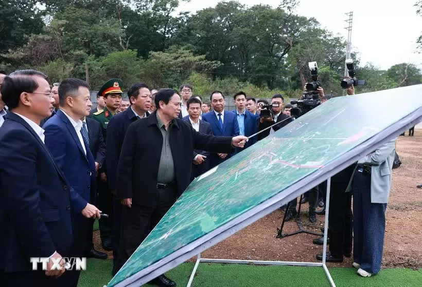 Thủ tướng Phạm Minh Chính khảo sát dự án Khu du lịch nghỉ dưỡng sinh thái Tam Đảo 2 tại thị trấn Đại Đình, huyện Tam Đảo. (Ảnh: Dương Giang/TTXVN) Thủ tướng Phạm Minh Chính khảo sát dự án Khu du lịch nghỉ dưỡng sinh thái Tam Đảo 2 tại thị trấn Đại Đình, huyện Tam Đảo. (Ảnh: Dương Giang/TTXVN)