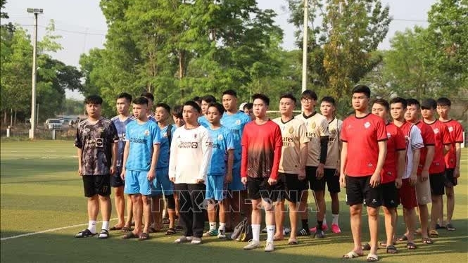 Vietnamese Student Football Tournament launches in Laos