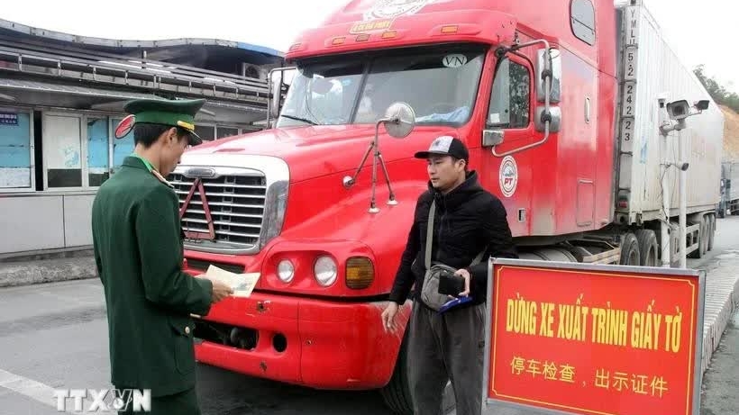 Customs trade hits 1.05 billion USD on first day of new model: Department of Customs