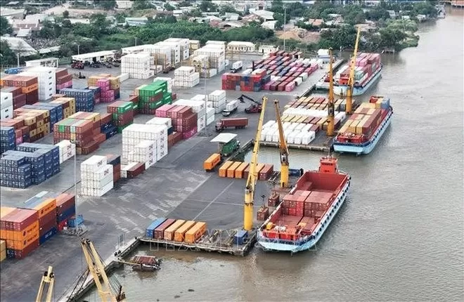 Vietnam aims for 454 billion USD export revenue in 2025: Ministry of Industry and Trade Vietnam aims for 454 billion USD export revenue in 2025: Ministry of Industry and Trade