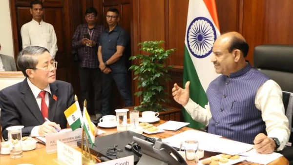 NA Vice Chairman Nguyen Duc Hai met with Indian Lok Sabha Speaker Om Birla