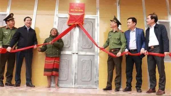 Ministry supports building of 1,143 homes for poor people in Quang Tri province