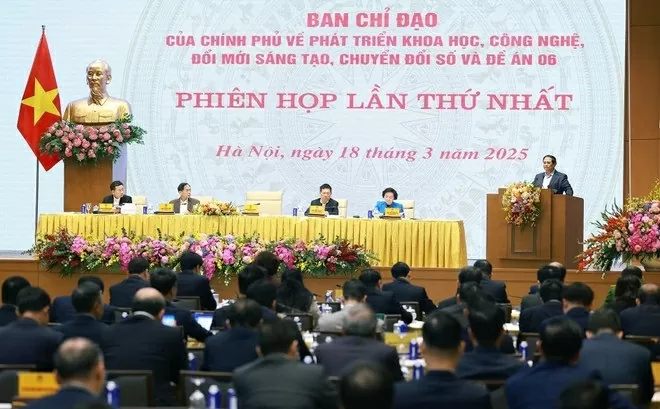 PM called for urgent implementation of Resolution No.57 on breakthroughs in science, technology, innnovation and digital transformation