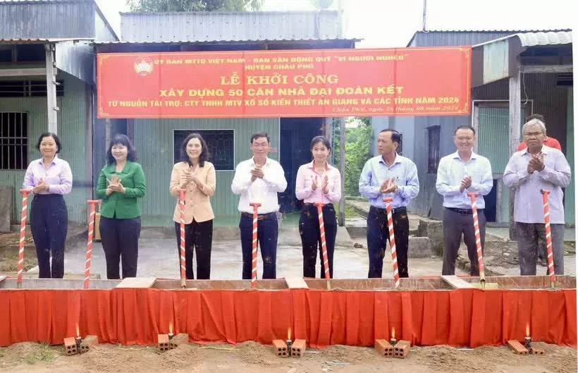 Vietnam strives to do away with substandard houses in 2025 Vietnam strives to do away with substandard houses in 2025