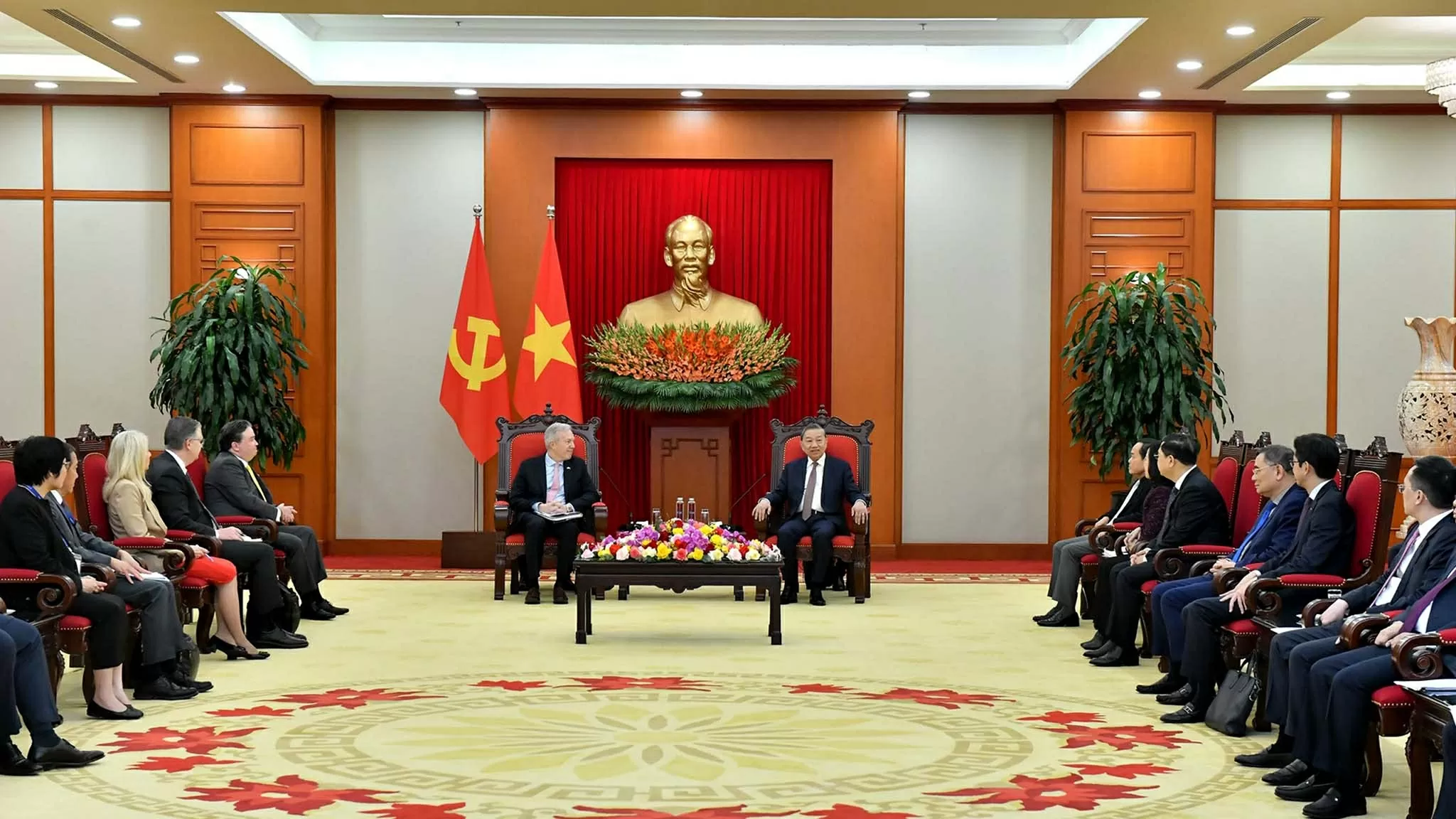 General Secretary To Lam praised US firms as key to stronger ties General Secretary To Lam praised US firms as key to stronger ties