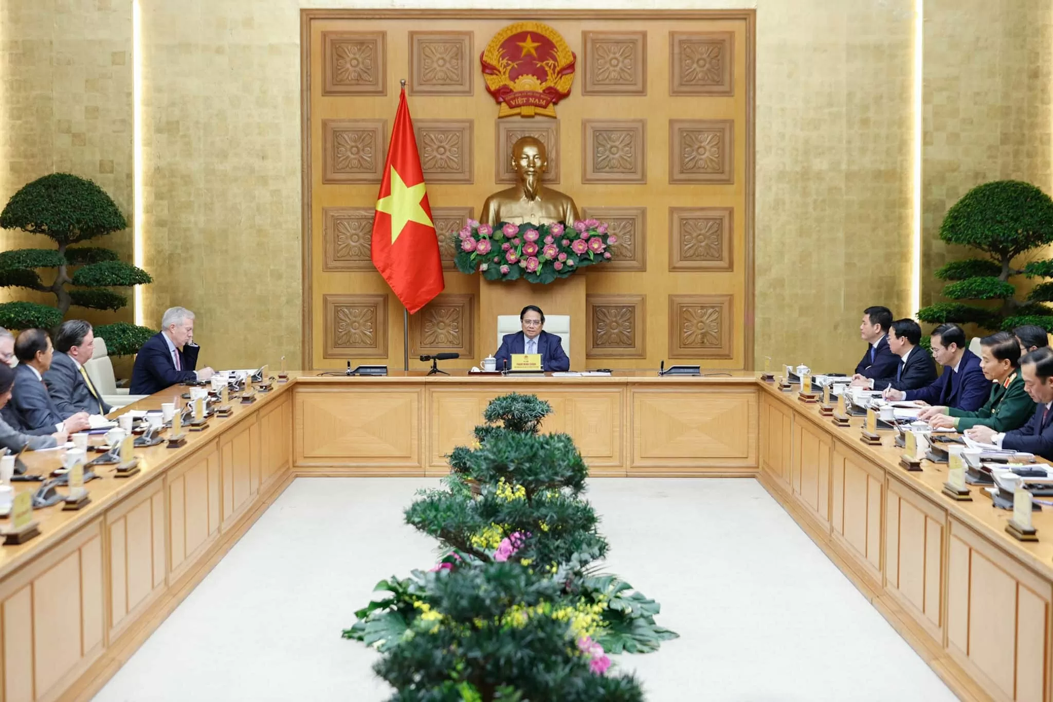 PM Pham Minh Chinh welcomes delegation from USABC) and nearly 60 major US corporations PM Pham Minh Chinh welcomes delegation from USABC) and nearly 60 major US corporations