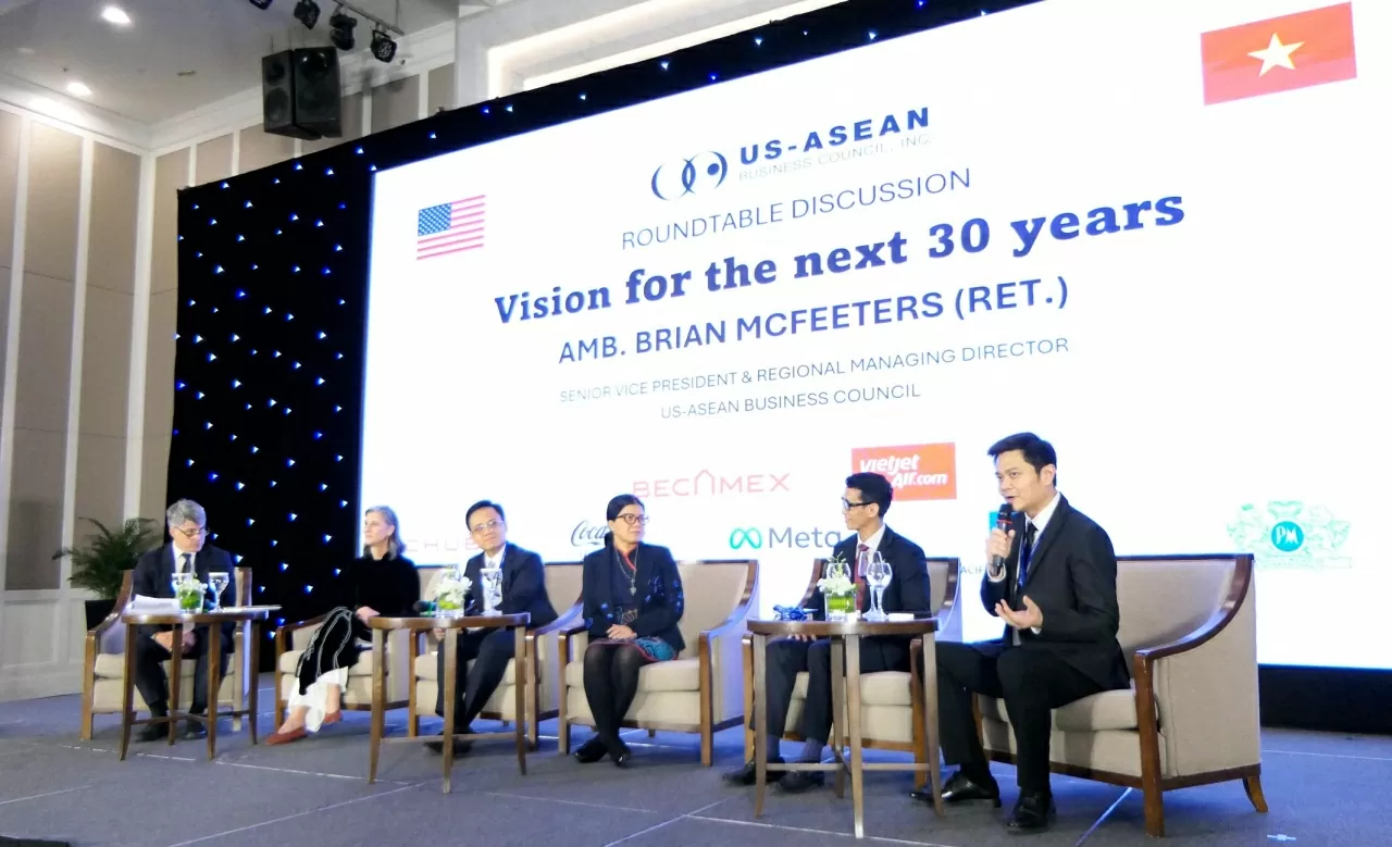 Gala Dinner celebrating 30th anniversary of Vietnam-U.S. relations: Enhancing Comprehensive Strategic Partnership Gala Dinner celebrating 30th anniversary of Vietnam-U.S. relations: Enhancing Comprehensive Strategic Partnership