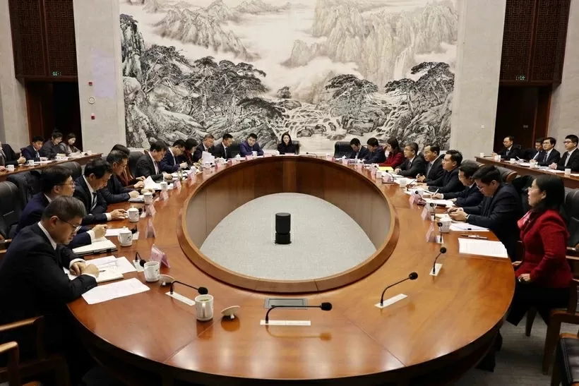 Deputy PM Nguyen Chi Dung pays working visit to China’s Zhejiang province