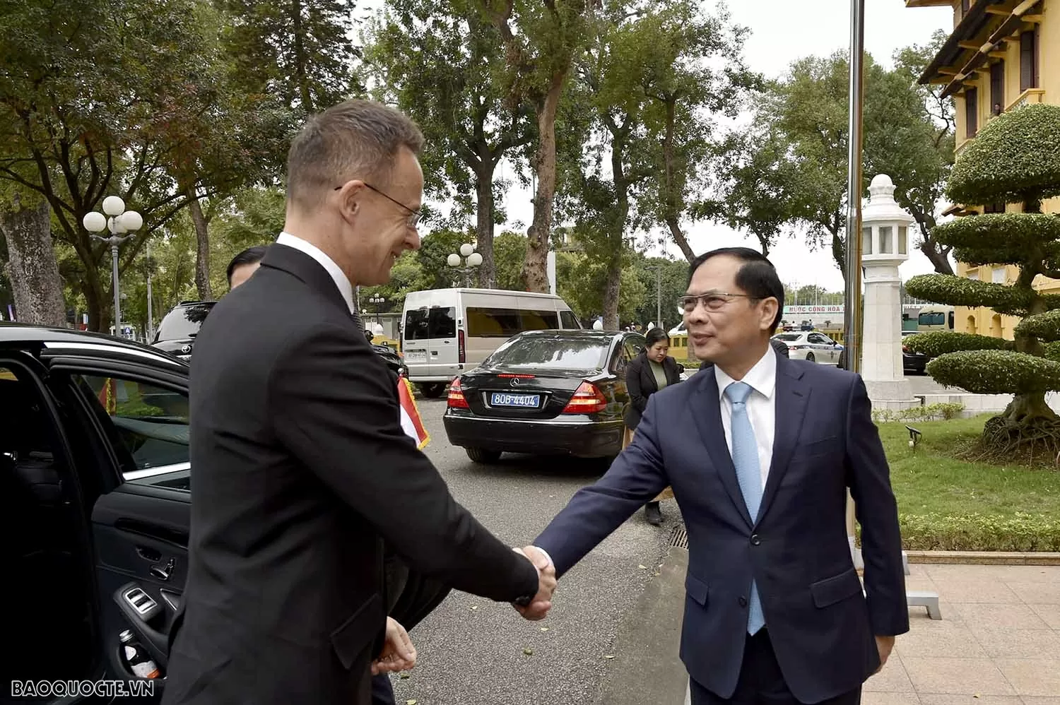 Deputy PM, FM Bui Thanh Son welcomes Hungarian Minister of Foreign Affairs and Trade
