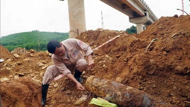 Wartime bombs safely handled in Quang Binh and Nghe An central provinces
