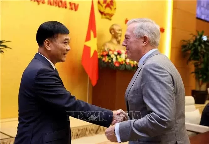 US companies vow to expand investment in Vietnam US companies vow to expand investment in Vietnam