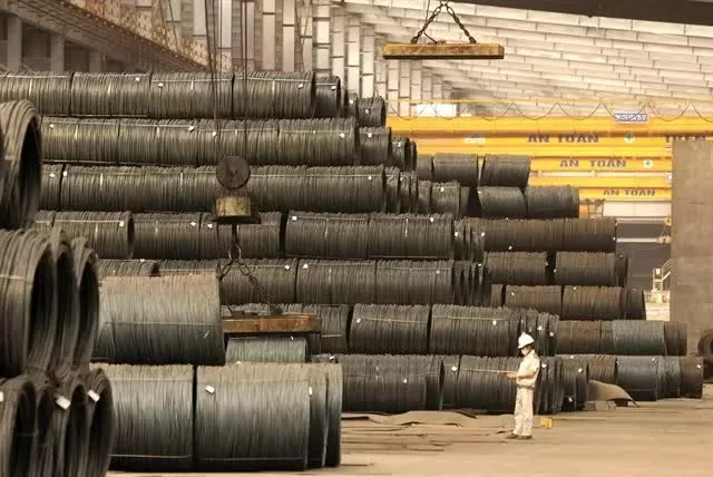 Steel sector faces challenges Steel sector faces challenges
