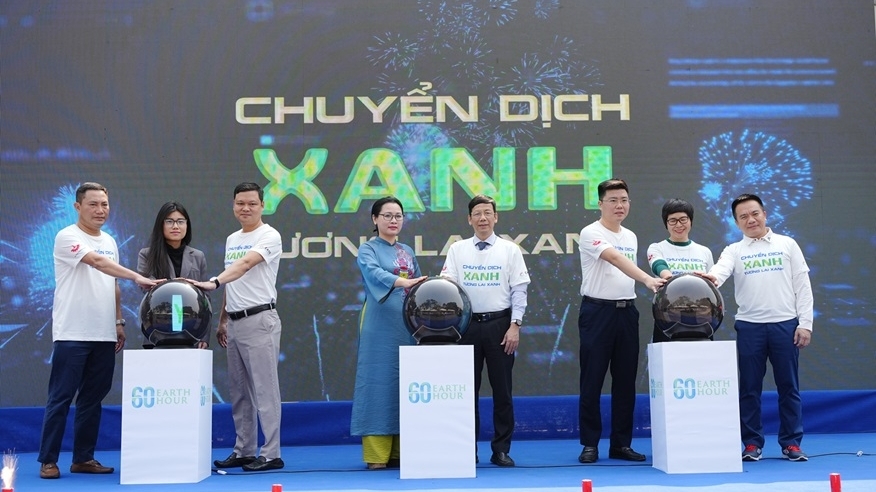 Earth Hour 2025 themed 'Green Transition - Green Future' begins at Hoan Kiem Lake