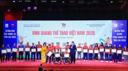 Top Vietnam's athletes and coaches recognized for excellence