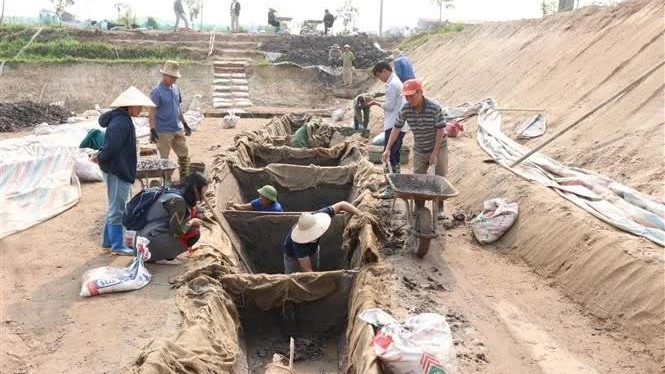 Two ancient boats discovered in Bac Ninh province