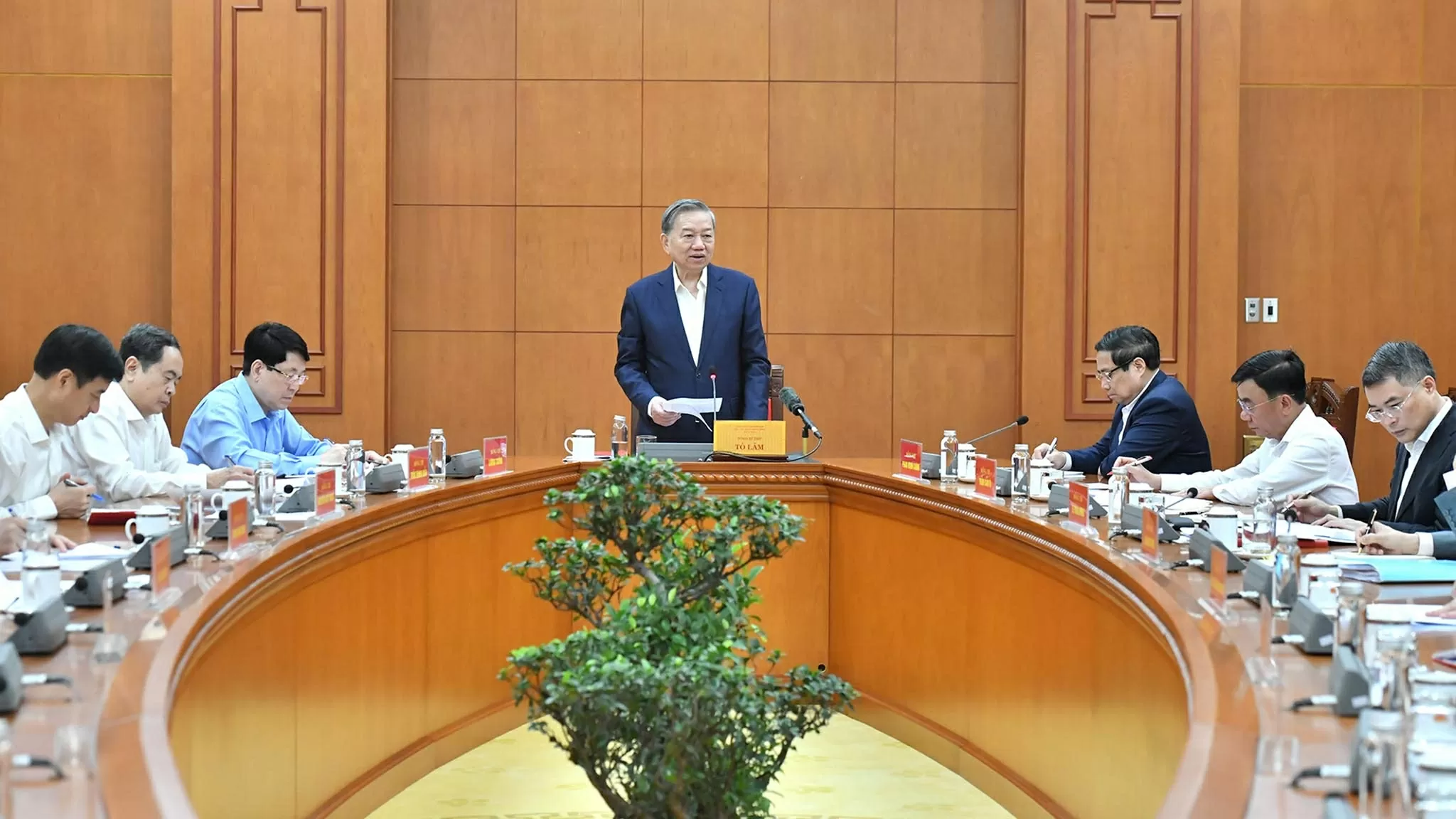 General Secretary To Lam chairs meeting of 14th National Party Congress’s Sub-committee for personnel affairs