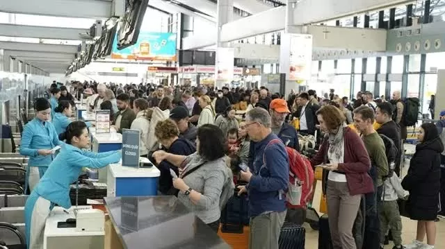 Airlines to provide 1.5 million seats for April 30 - May 1 holiday Airlines to provide 1.5 million seats for April 30 - May 1 holiday