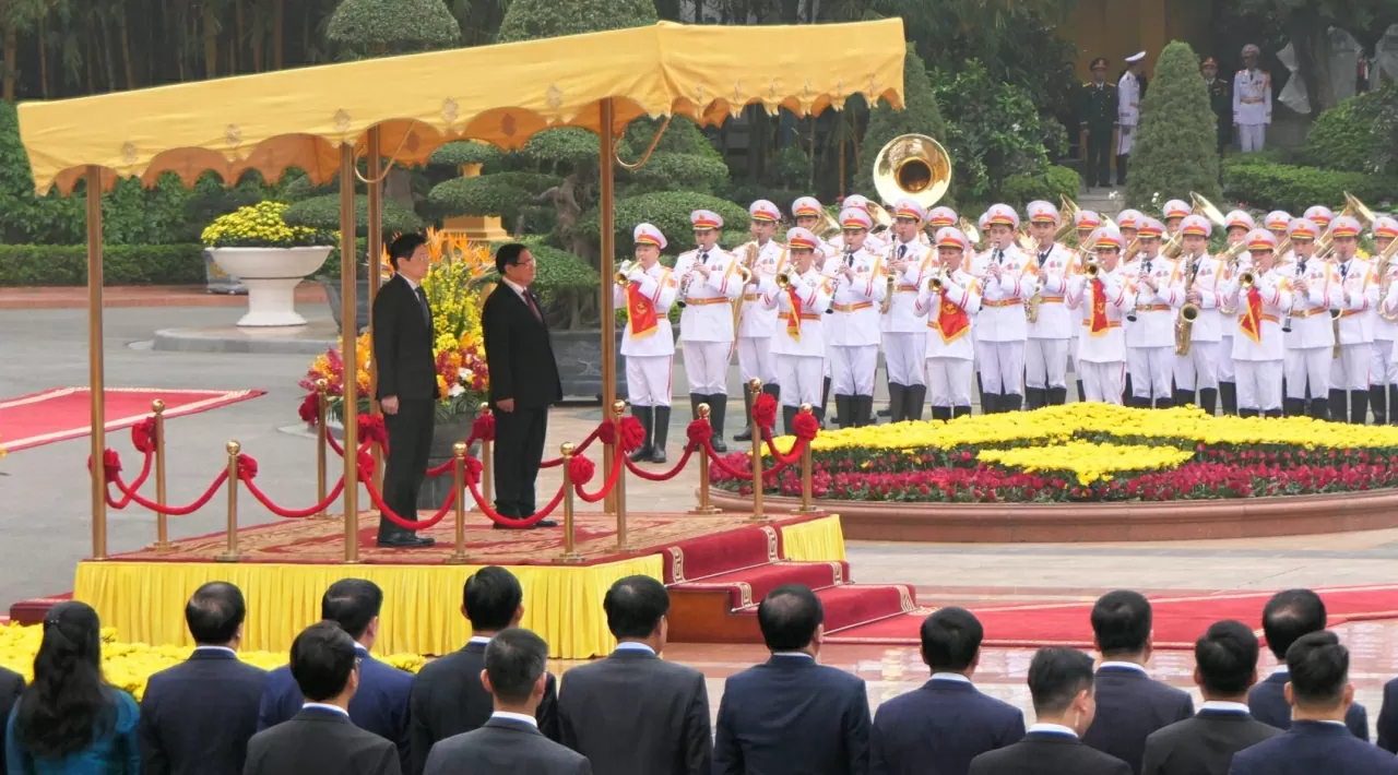 Welcome ceremony held for Singaporean Prime Minister Lawrence Wong Welcome ceremony held for Singaporean Prime Minister Lawrence Wong