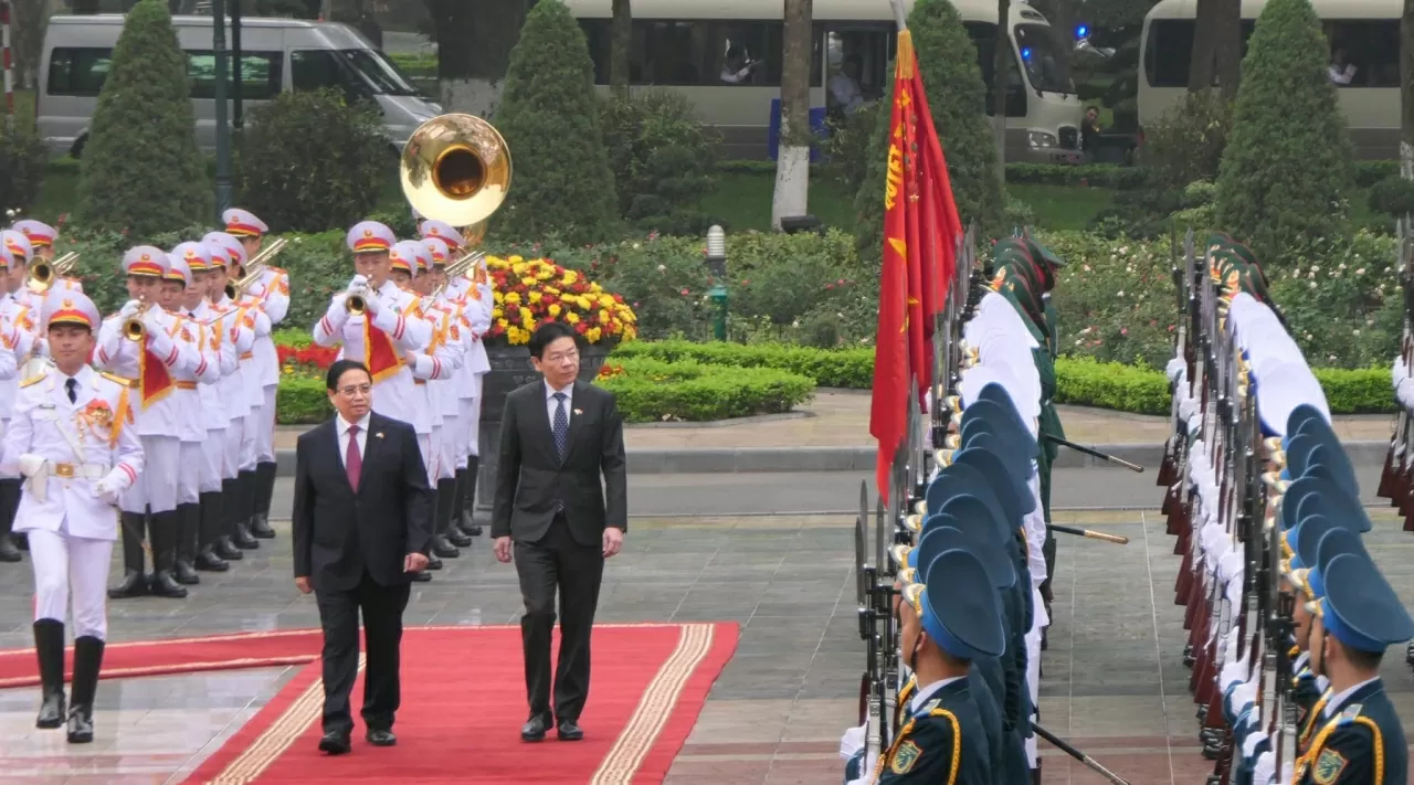 Welcome ceremony held for Singaporean Prime Minister Lawrence Wong