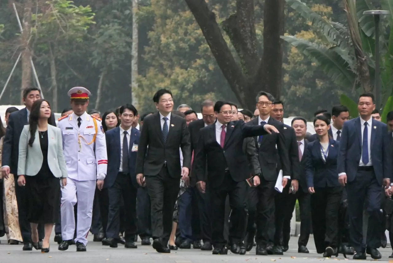 Vietnam, Singapore Prime Ministers holds talks in Hanoi