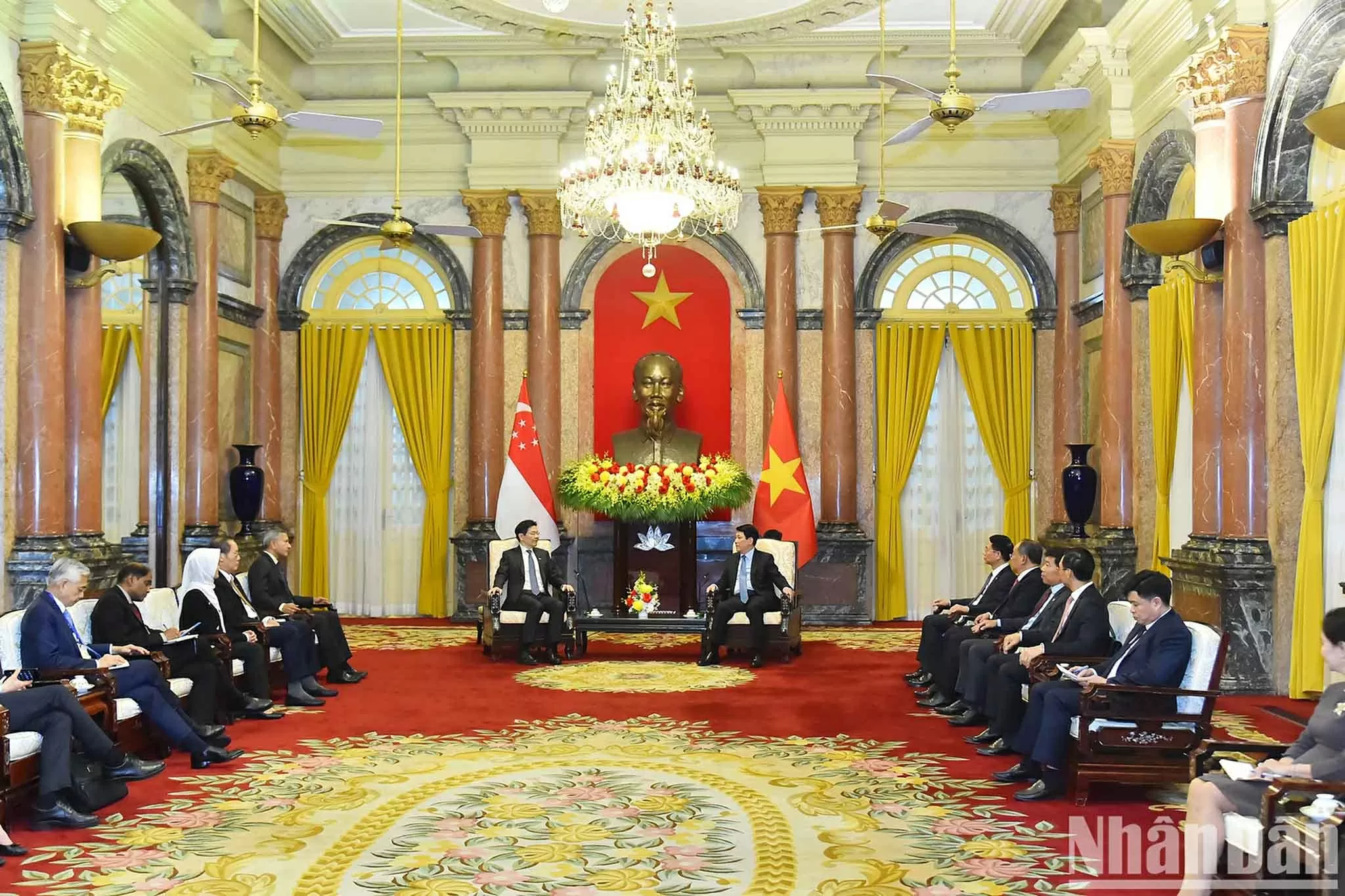 President Luong Cuong welcomes Singaporean Prime Minister Lawrence Wong