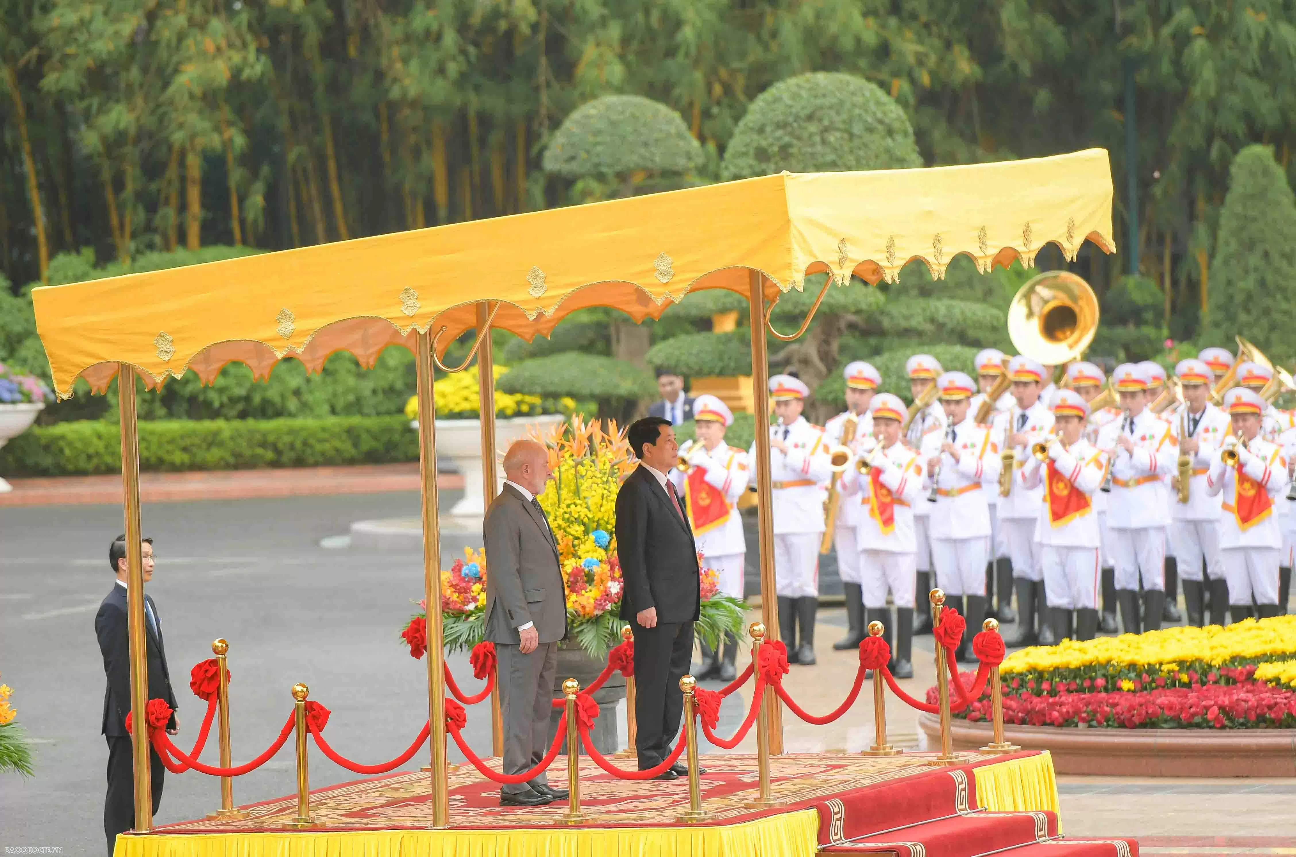 Welcome ceremony held for Brazilian President Lula da Silva in Hanoi Welcome ceremony held for Brazilian President Lula da Silva in Hanoi