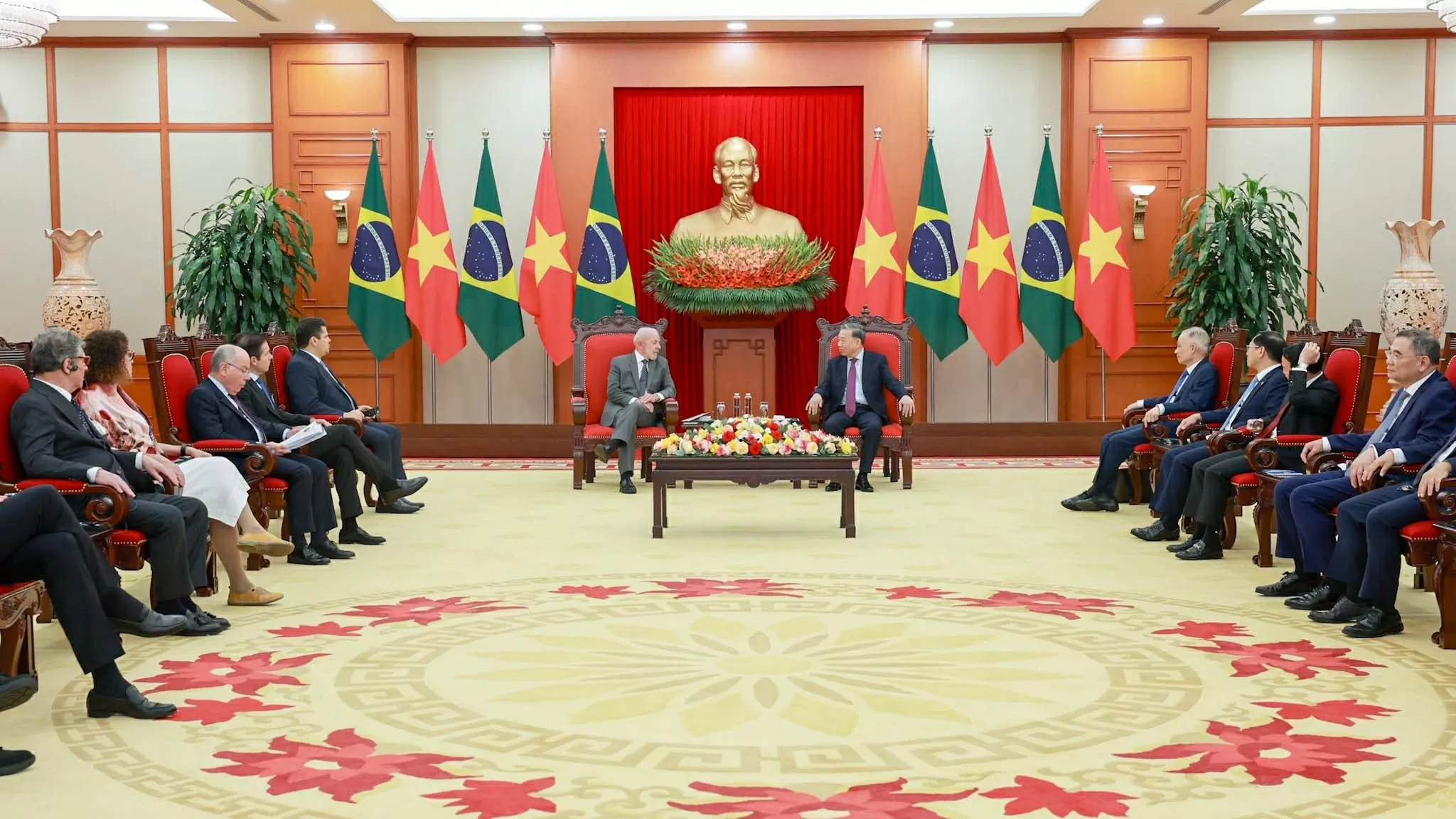 General Secretary To Lam welcomes Brazilian President General Secretary To Lam welcomes Brazilian President