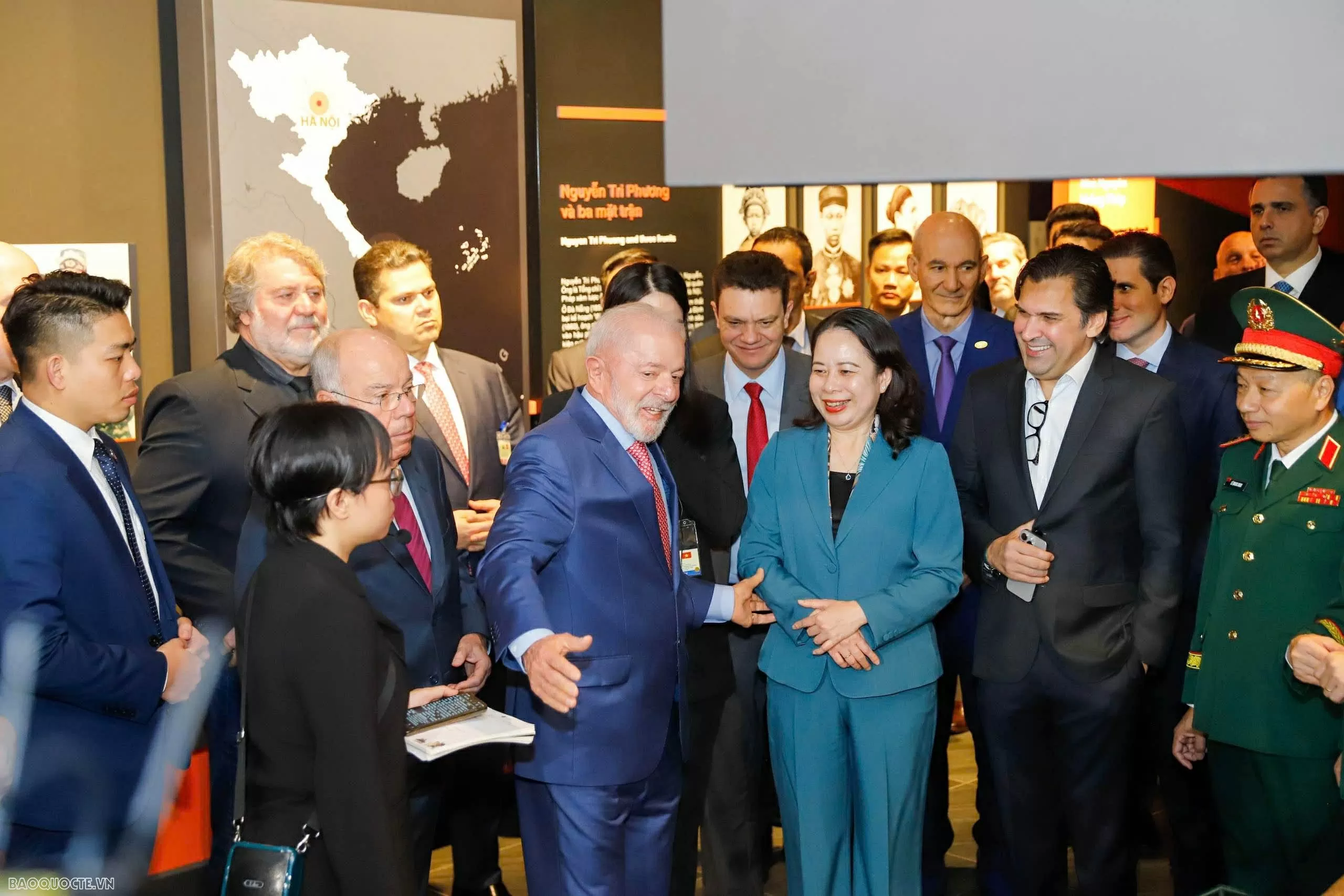 Brazilian President Luiz Inácio Lula da Silva visits Vietnam Military History Museum