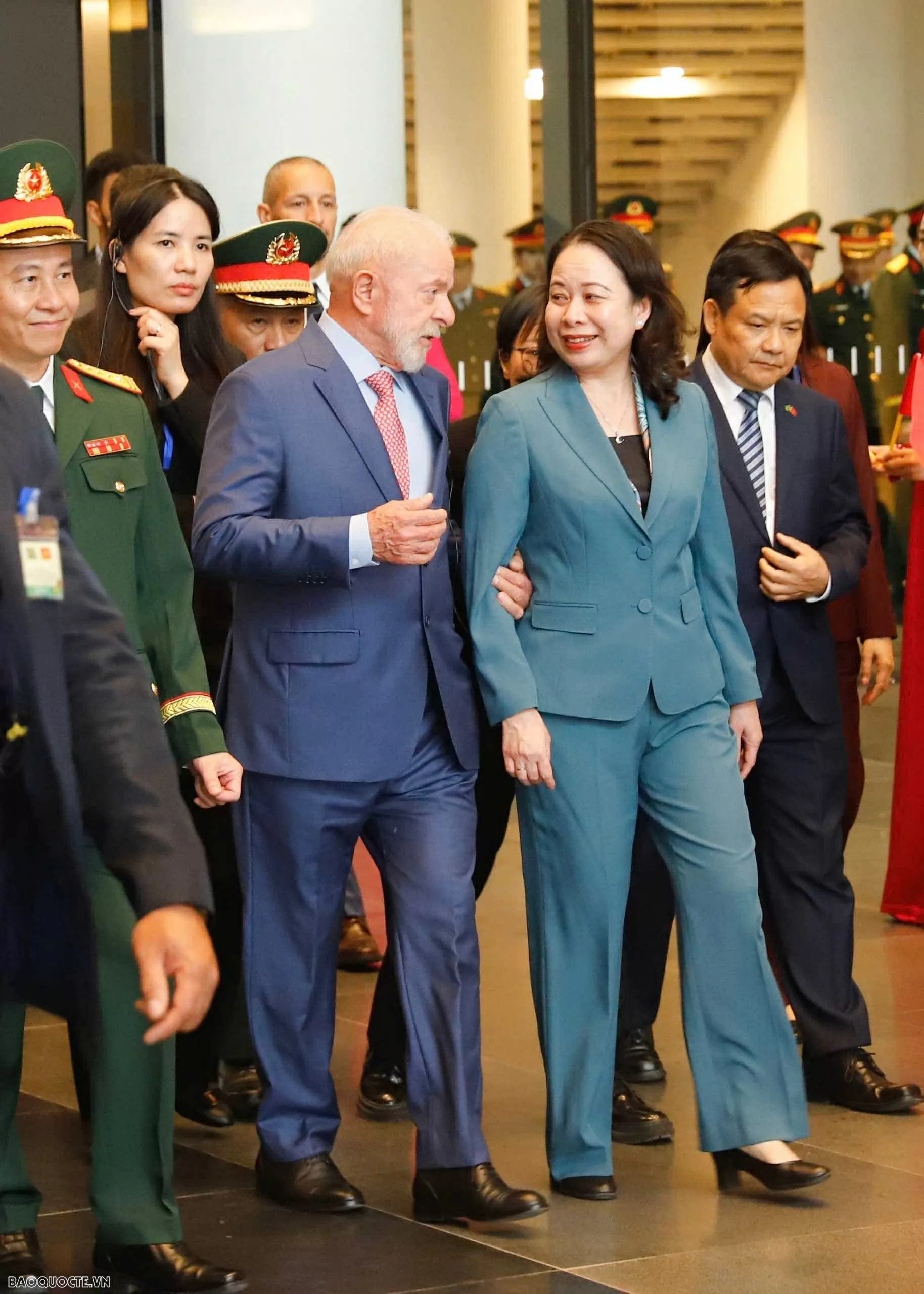 Tổng thống Brazil tham quan Bảo tàng Lịch sử quân sự Việt Nam Tổng thống Brazil tham quan Bảo tàng Lịch sử quân sự Việt Nam