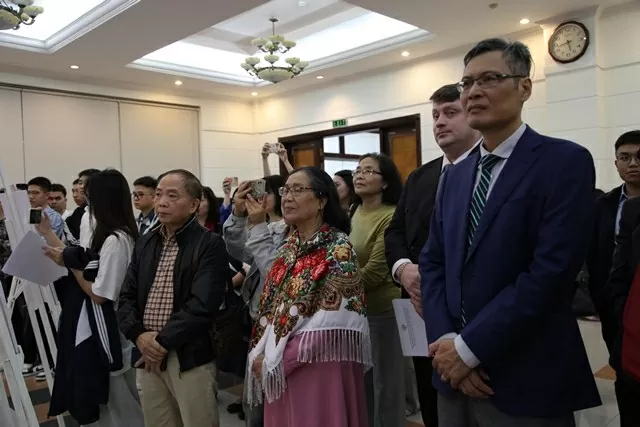 Exhibition 'Vietnam-Sverdlovsk Oblast: Pages of History": A gift from Russia to Vietnamese people Exhibition 'Vietnam-Sverdlovsk Oblast: Pages of History": A gift from Russia to Vietnamese people