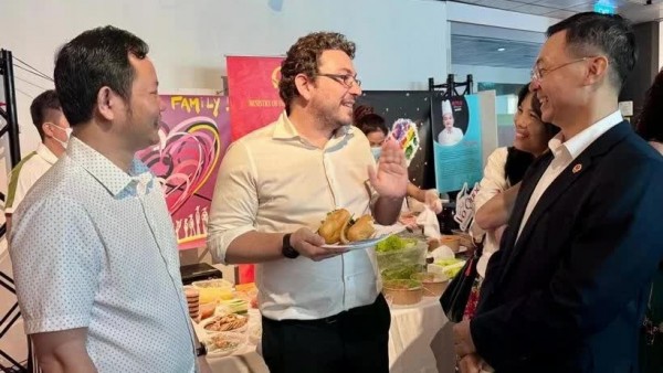 Vietnamese cuisine attracts public attention at 2025 Francophonie Food Festival