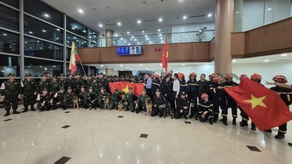 Vietnamese rescue forces arrive in Myanmar for earthquake relief efforts