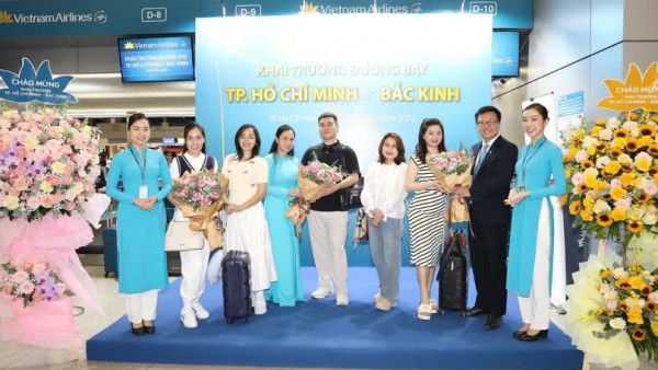 Vietnam Airlines begins direct service to world’s largest airport in Beijing, China
