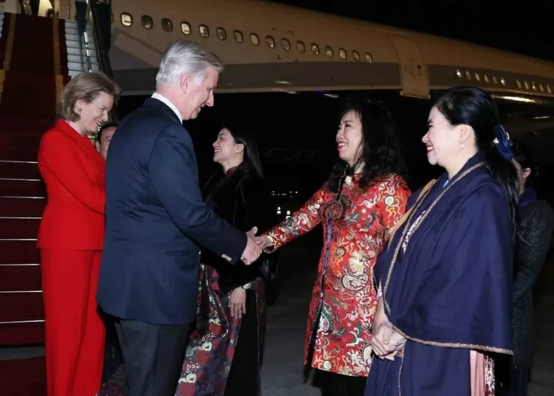 Belgian King Philippe and Queen Mathilde arrived in Hanoi, beginning state visit to Vietnam