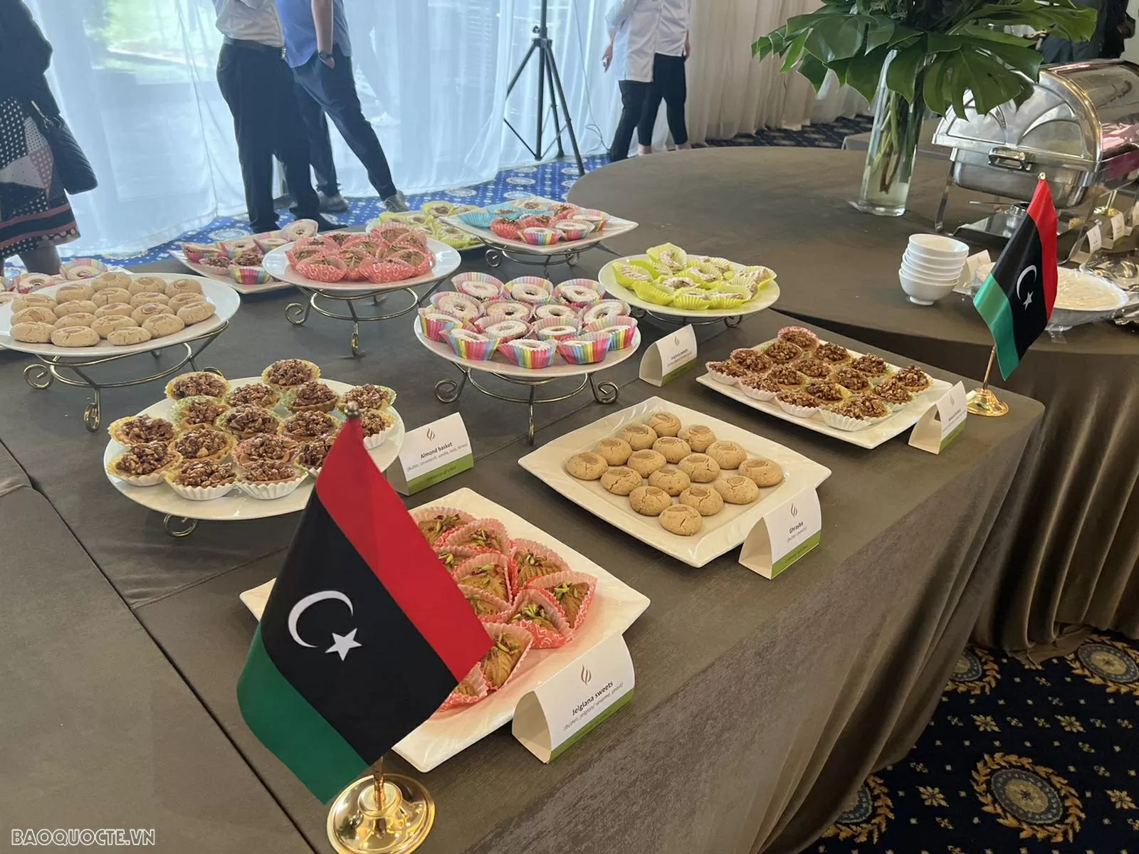 Embassies of Muslim countries host grand Eid al-Fitr celebration in Hanoi: Message of Peace, Coexistence, and Solidarity Embassies of Muslim countries host grand Eid al-Fitr celebration in Hanoi: Message of Peace, Coexistence, and Solidarity