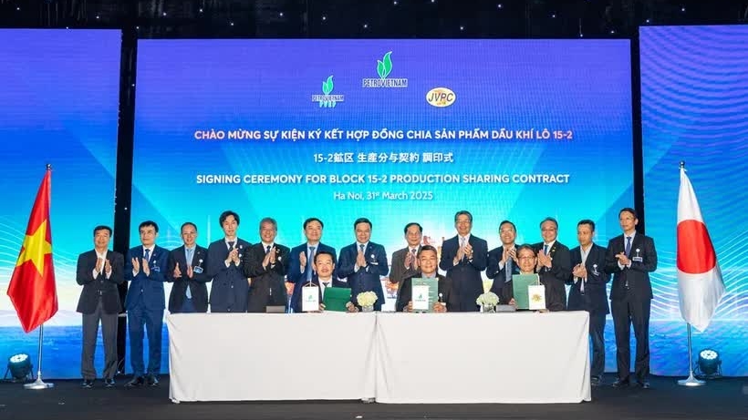 Vietnam, Japan sign landmark 25-year production sharing contract for oil and gas