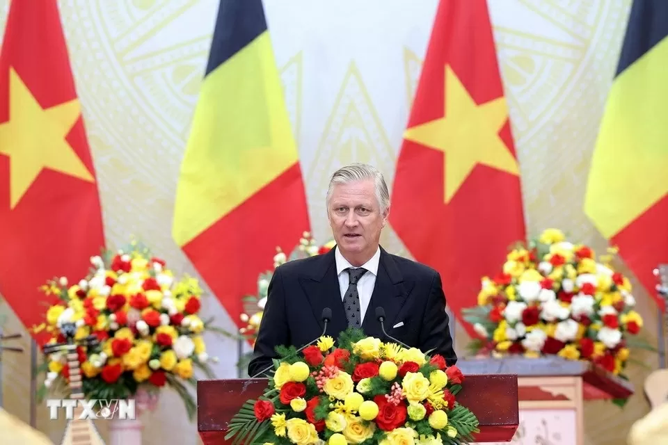 President Luong Cuong and Spouse hosted a grand state banquet in honour of Belgian King Philippe and Queen Mathilde